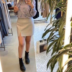 Aritzia Wilfred patio mini skirt